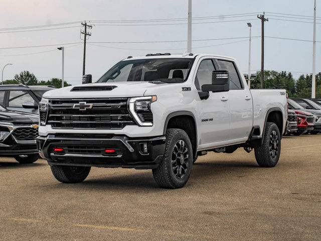 2025 Chevrolet Silverado 3500HD LTZ in Cars & Trucks in Edmonton - Image 4