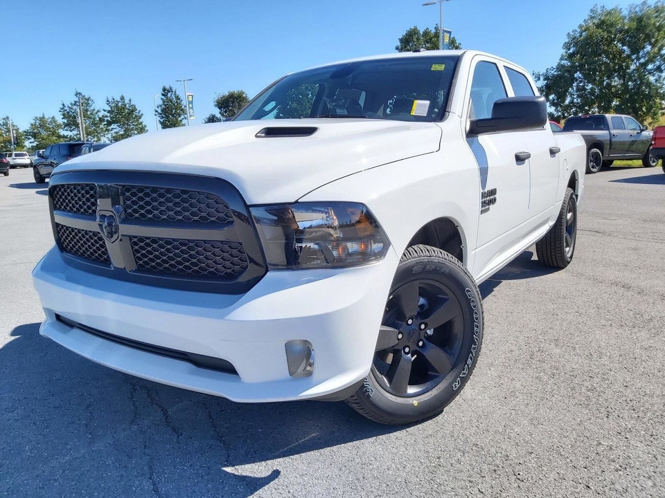 2022 Ram 1500 Classic NIGHT EDITION