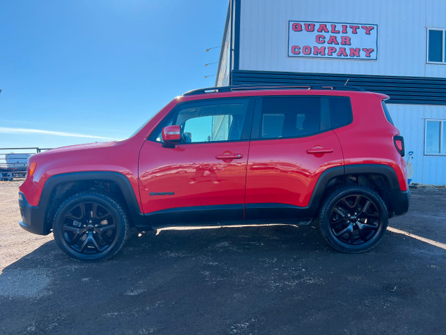 2017 Jeep Renegade Altitude-LOW MILEAGE,  WARRANTY INC, REMOTE S in Cars & Trucks in Red Deer - Image 2
