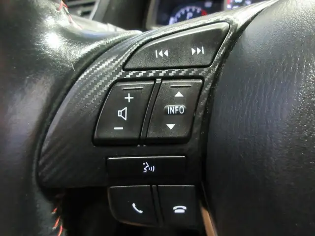 MAZDA 3 2015 GS AUTOMATIQUE SIEGES CHAUFFANT CAMERA PUSH START in Cars & Trucks in Lévis - Image 9