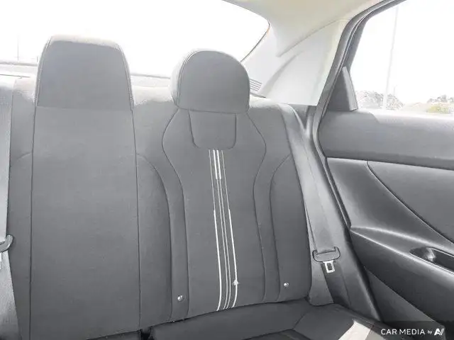 2022 Hyundai Elantra Preferred dans Autos et camions dans Région de Mississauga/Peel - Image 15