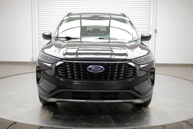 2023 Ford Escape Platinum in Cars & Trucks in Calgary - Image 2