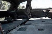 Highlighted Vehicle Features: AIR CONDITIONING, POWER FOLDING MIRRORS, LEATHER SEATS, 3RD ROW SEATIN... (image 9)