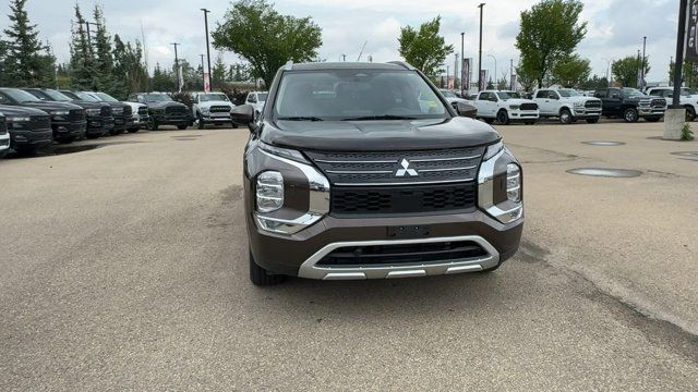 2023 Mitsubishi Outlander | Heated Seats | Apple CarPlay in Cars & Trucks in Edmonton - Image 4