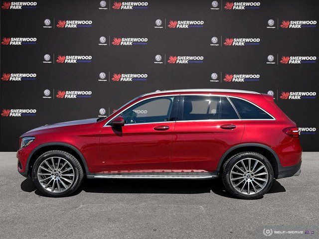 2018 Mercedes-Benz GLC GLC 300 | HEATED SEATS & STEERING in Cars & Trucks in Strathcona County - Image 2
