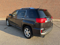 FULLY LOADED! LEATHER, NAVI, SUNROOF, BACK-UP CAM, AWD, POWER SEATS, HEATED SEATS AND MUCH MORE! For... (image 3)