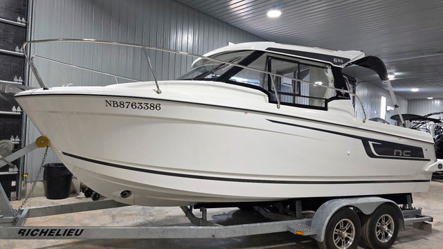 2023 Jeanneau NC 695 in Powerboats & Motorboats in Bathurst