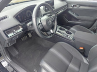 Automatic Transmission Leather Trimmed Seats Sport Trim Apple Carplay Android Auto Adaptive Cruise C... (image 8)