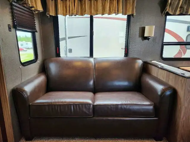 2016 Forest River Shasta Phoenix 28BH in RVs & Motorhomes in Thetford Mines - Image 17