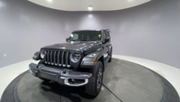 LED LIGHTING GROUP, BLACK LEATHER-FACED SEATS W/SAHARA LOGO, REMOTE PROXIMITY KEYLESS ENTRY, ALPINE... (image 2)
