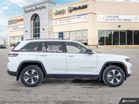 *DEMO UNIT* This vehicle is a dealership demo that has been carefully driven by our staff, regularly... (image 6)