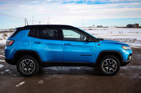 This Jeep Compass has a powerful Intercooled Turbo Regular Unleaded I-4 2.0 L/122 engine powering th... (image 4)
