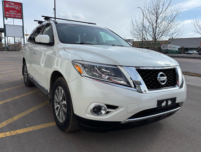 2016 Nissan Pathfinder 4WD 4dr SL in Cars & Trucks in Calgary - Image 4