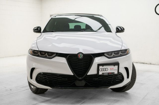 2024 Alfa Romeo Tonale Sprint | Hybrid | Sunroof | Heated Seats in Cars & Trucks in Winnipeg - Image 2