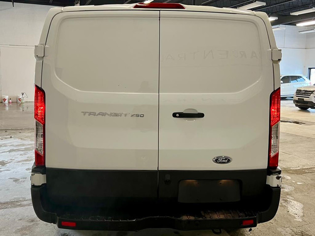 2019 Ford Transit T-250 Low Roof| No Accident| Rear Cam| Bluetoo dans Autos et camions  à Barrie - Image 4