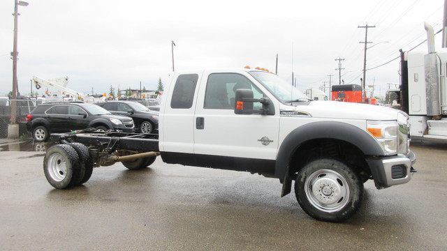 2014 FORD F-550 XLT EXTENDED CAB CAB & CHASSIS in Cars & Trucks in Edmonton - Image 4