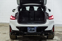 Francais: * Ensemble Premium Essentiel * Freins M Sport rouges * Blanc Alpin * Sellerie Sensatec per... (image 6)