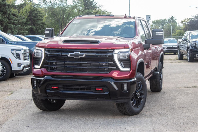 2025 Chevrolet Silverado 3500 SRW 4WD LTZ CRE in Cars & Trucks in Edmonton - Image 2