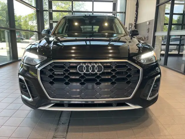 2021 Audi Q5Progressiv in Cars & Trucks in City of Montréal - Image 4