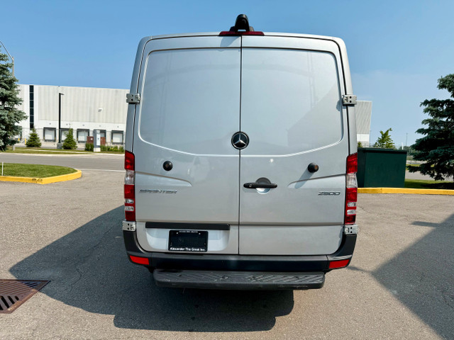 2017 Mercedes-Benz Sprinter - REEFER/FREEZER - DIESEL - MINT! in Cars & Trucks in Oakville / Halton Region - Image 4