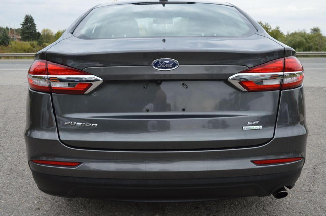 2019 Ford Fusion SE FWD in Cars & Trucks in Markham / York Region - Image 4