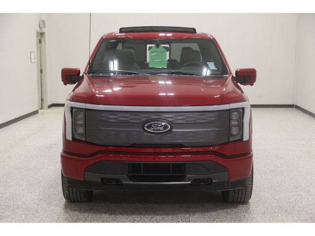  2023 Ford F-150 Lightning LARIAT 4WD SUPERCREW 5.5' Box/CO-PILO in Cars & Trucks in Gatineau - Image 3