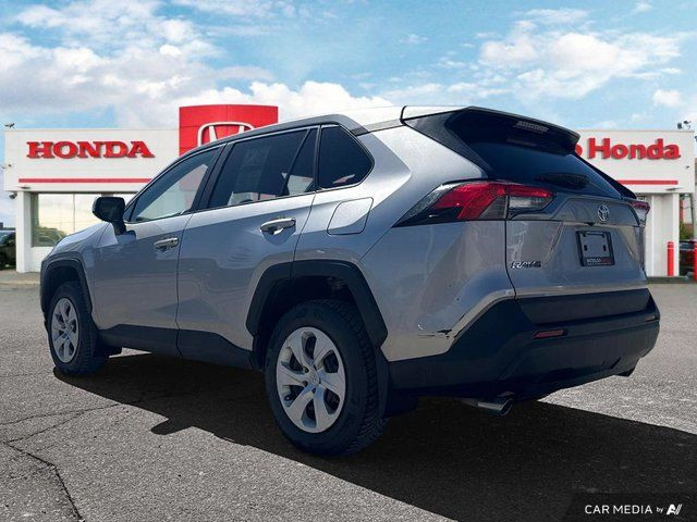 2023 Toyota RAV4 LE | AWD | BACKUP CAM | HEATED SEATS | CARPLAY in Cars & Trucks in Kitchener / Waterloo - Image 4