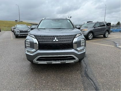 2024 Mitsubishi Outlander PHEV LE in Cars & Trucks in Calgary - Image 2