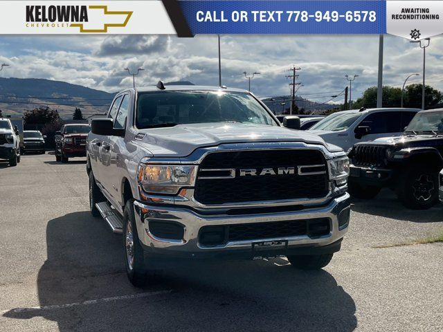 2019 Ram 2500 Tradesman 6.4L Crew Cab in Cars & Trucks in Kelowna
