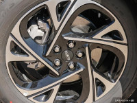 Navigation, Wireless Charging, Heated Seats, Heated Steering Wheel, Power Liftgate! This Lincoln Nau... (image 6)