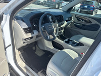 GMC Infotainment System w/ Colour Touch Display w/ Embedded Navigation, Bluetooth Streaming, AM/FM/X... (image 5)