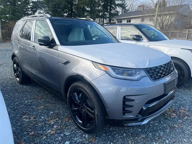 2024 Land Rover Discovery P 300 Dynamic SE in Cars & Trucks in Delta/Surrey/Langley - Image 2