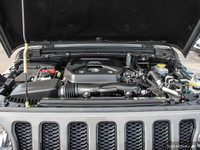 This Jeep Wrangler Sahara Altitude comes equipped with Android Auto & Apple CarPlay, Dual Zone Clima... (image 9)