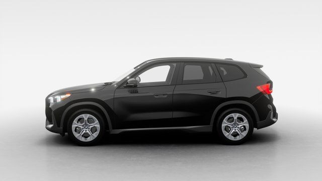2026 BMW X1 xDrive28i in Cars & Trucks in Laval / North Shore - Image 4