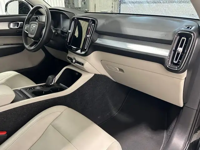 2021 Volvo XC40 Momentum T5 AWD Toit Panoramique Cuir Mags in Cars & Trucks in Shawinigan - Image 23
