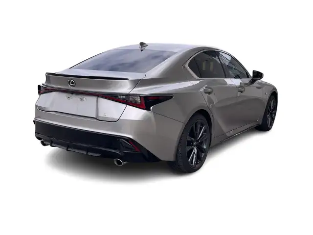2023 Lexus IS IS 300 in Cars & Trucks in Laval / North Shore - Image 11