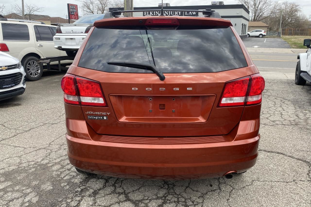 2012 Dodge Journey SE Plus in Cars & Trucks in St. Catharines - Image 2