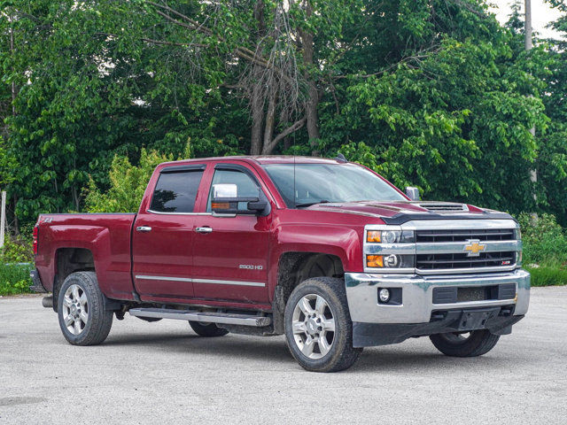 2018 Chevrolet Silverado 2500HD LTZ- Heated / Memory Seat - 4x4 in Cars & Trucks in Barrie - Image 3