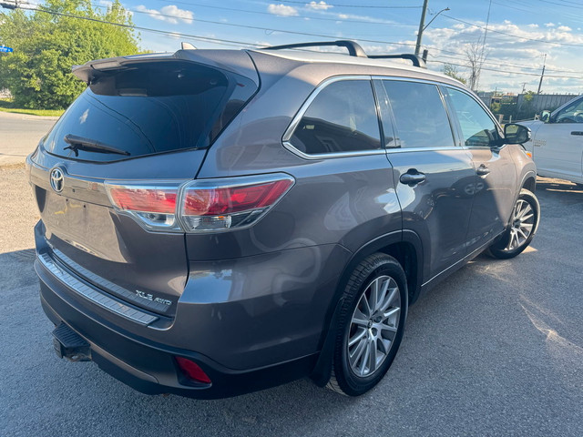 2016 Toyota Highlander XLE AWD in Cars & Trucks in Ottawa - Image 4