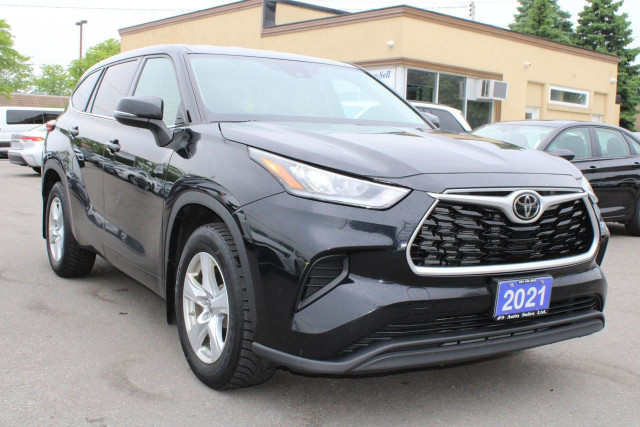 2021 Toyota Highlander LE AWD in Cars & Trucks in Mississauga / Peel Region