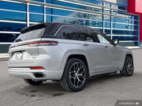 This Jeep Grand Cherokee 4xe has a dependable Intercooled Turbo Gas/Electric I-4 2.0 L/122 engine po... (image 5)