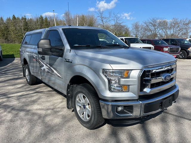  2016 Ford F-150 XLT, 4X4, CLEAN CARFAX, BACKUP CAM, 3 PASSENGER in Cars & Trucks in London - Image 4