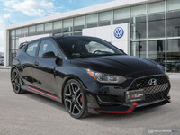 N LIGHT SPORT BUCKET SEATS Engine: Intercooled Turbo Premium Unleaded I-4 2.0 L/122 L/100Km City: 12... (image 6)