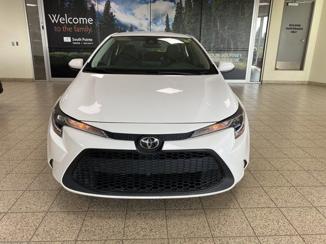 2022 Toyota Corolla LE | 2 Sets Of Wheels | Heated Seats in Cars & Trucks in Calgary - Image 2