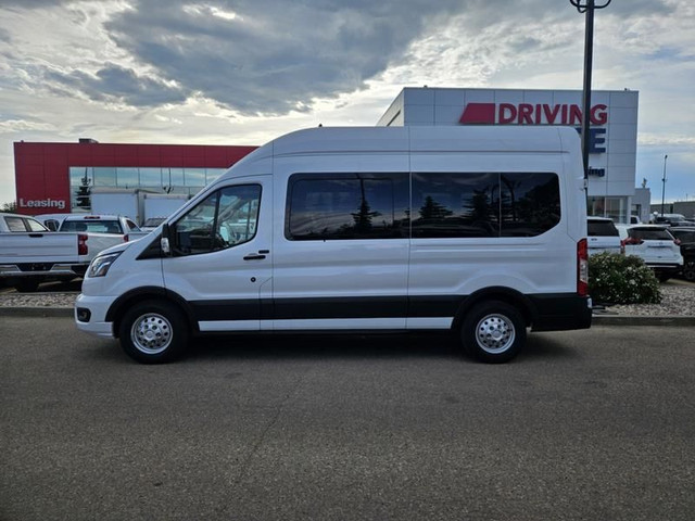 2023 Ford Transit Passenger Wagon Transit 15 Passenger Wagon T-3 in Cars & Trucks in St. Albert - Image 2
