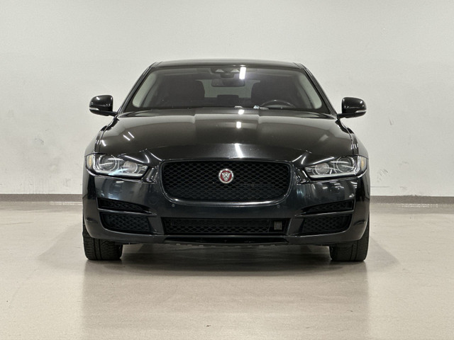 2018 Jaguar XE 20d 2.0L AWD Prestige (2) in Cars & Trucks in City of Montréal - Image 3