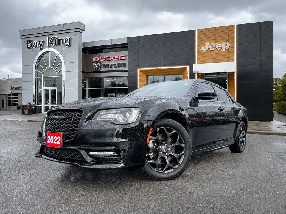 2022 Chrysler 300 S | AWD | PANO ROOF | HEATED/VENTED LEATHER...