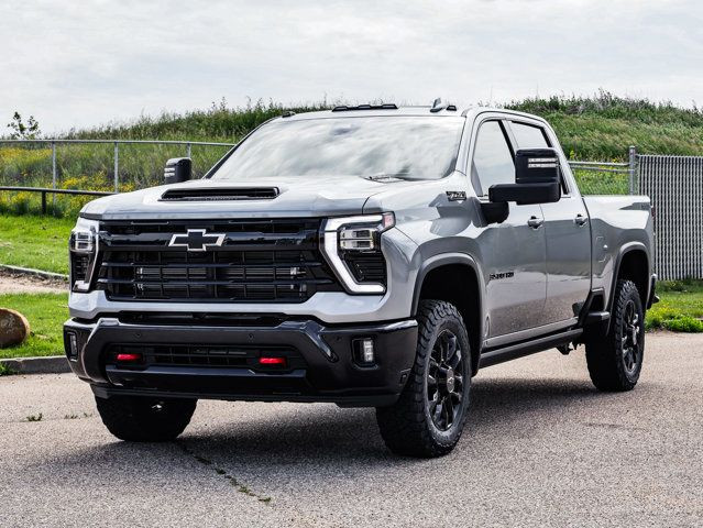 2025 Chevrolet Silverado 3500HD LTZ in Cars & Trucks in Strathcona County - Image 4