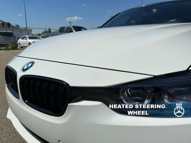 2017 BMW 3 Series 320i xDrive - Sunroof - Navigation in Cars & Trucks in Edmonton - Image 4