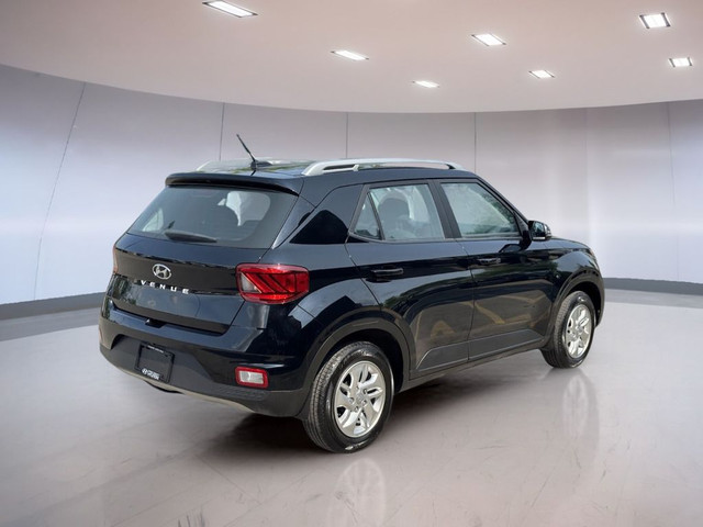2023 Hyundai Venue Preferred W / Blind in Cars & Trucks in Calgary - Image 4